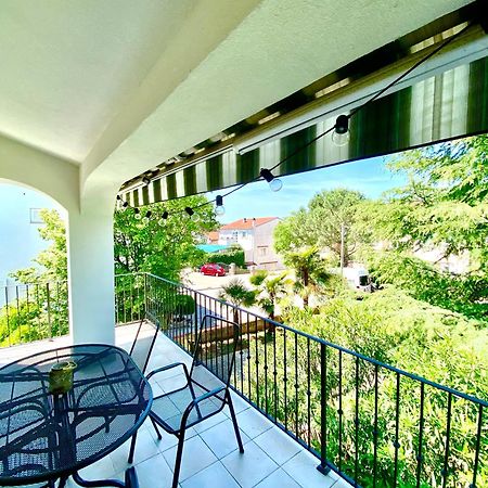 Apartment Olive Groove Malinska Exterior foto