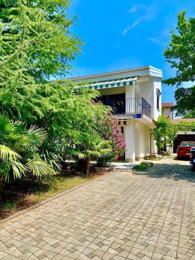 Apartment Olive Groove Malinska Exterior foto
