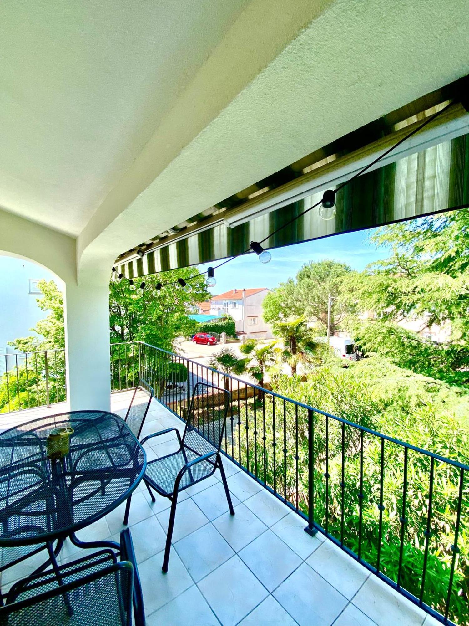 Apartment Olive Groove Malinska Exterior foto